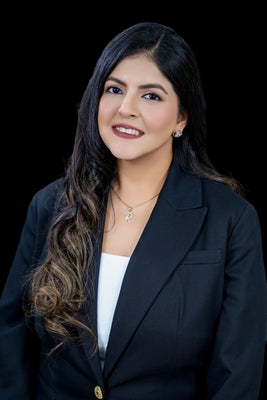 Portrait of Daljeet Kaur, Associate.